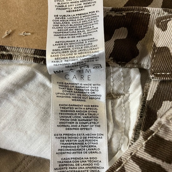 NWT Kenzie Jeans Vintage Luxe Leopard Stretch Denim Skirt - Picture 7 of 8